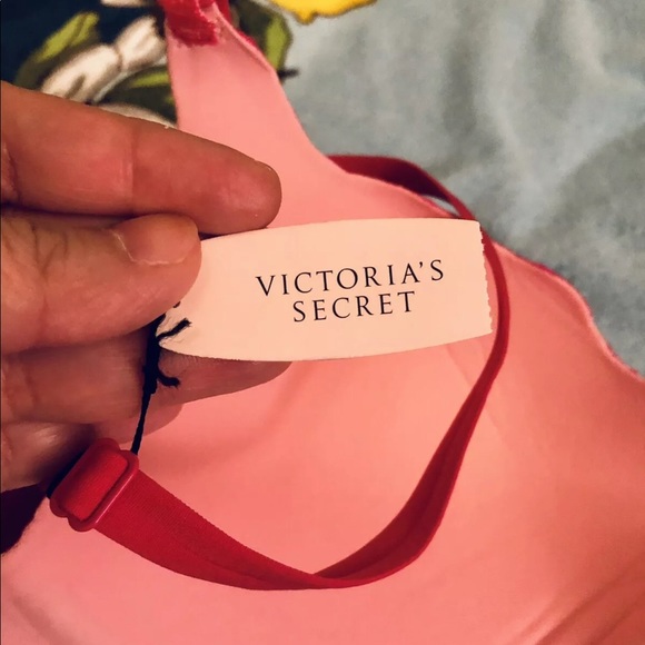 Victoria’s Secret push up Bra 38 D - Picture 4 of 6